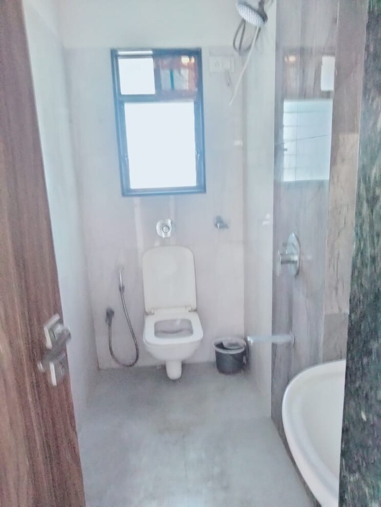 Bathroom, borivali west 2 Bedroom 495 Sq.Ft. Apartment In Borivali West Mumbai 9380403