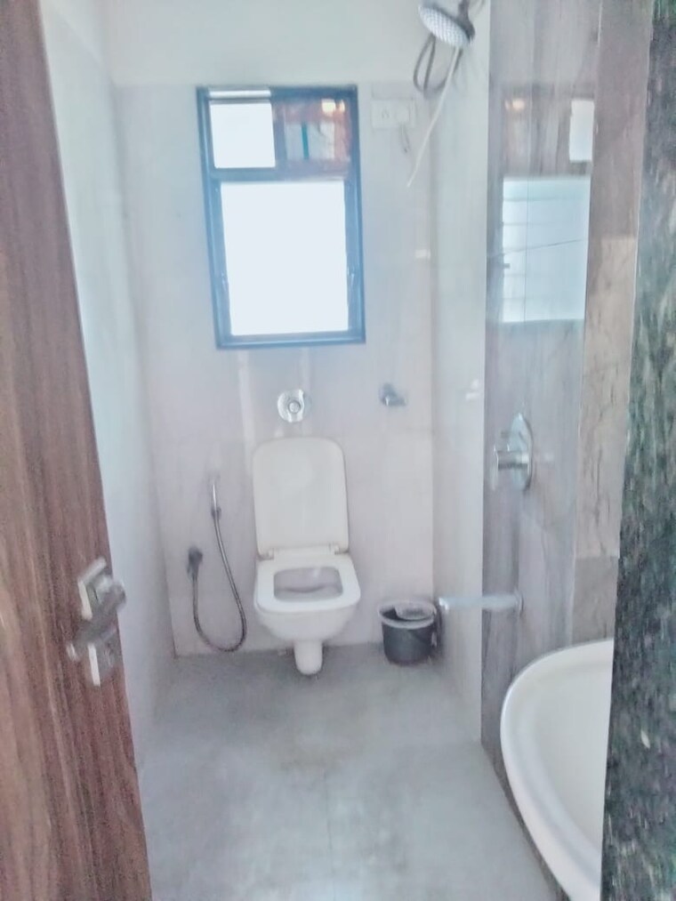 Bathroom, borivali west 2 Bedroom 495 Sq.Ft. Apartment In Borivali West Mumbai 9380403