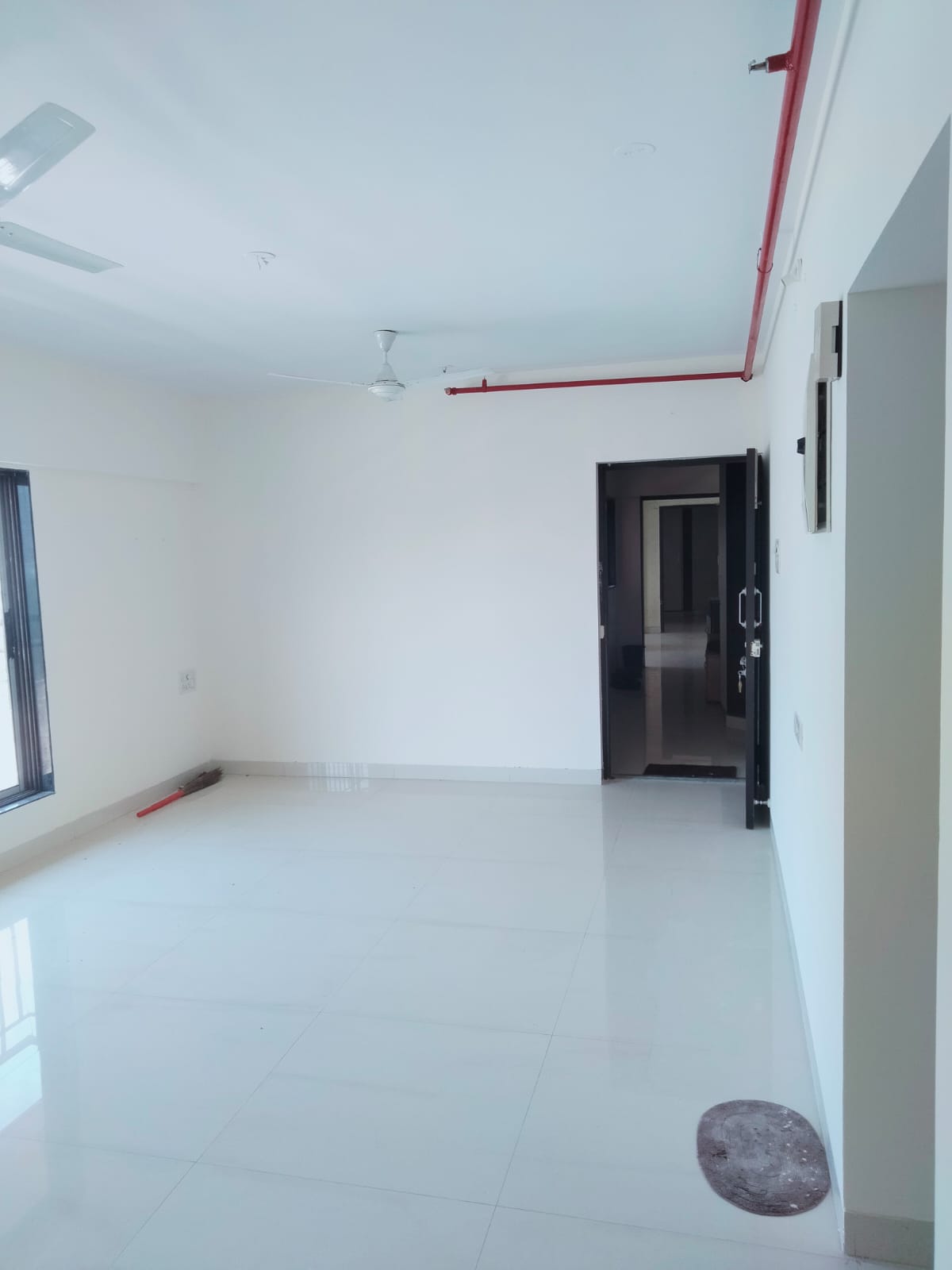 2 BHK Apartment For Sale in Borivali West
