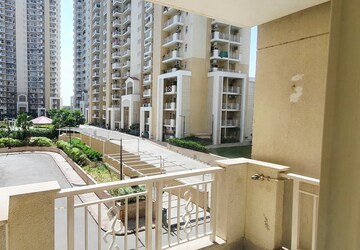 Kitchen in 4 BHK Apartment at Emaar Palm Hills, Sector 77 – for Rent