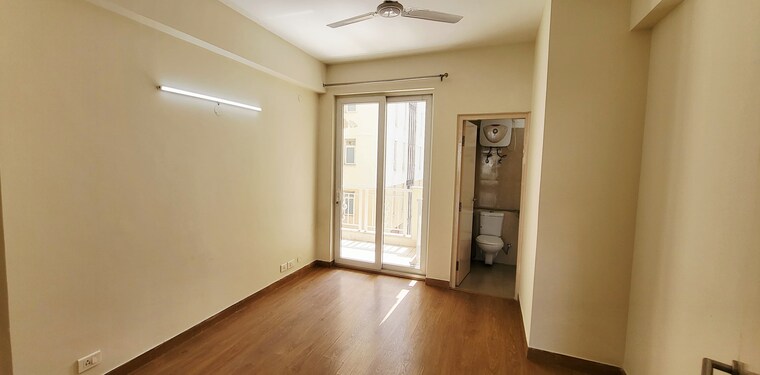 Room, emaar-palm-hills 4 Bedroom 1950 Sq.Ft. Apartment In Sector 77 Gurgaon 9380546