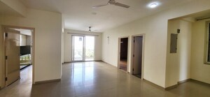 Room in 4 BHK Apartment at Emaar Palm Hills, Sector 77 – for Rent