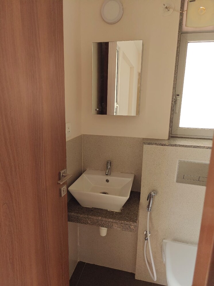 Bathroom, piramal-vaikunth 2 Bedroom 750 Sq.Ft. Apartment In Balkum Pada Thane 9380482