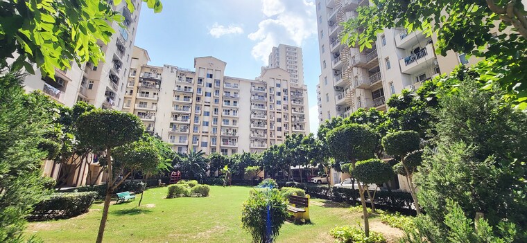 Exterior View, emaar-palm-hills 4 Bedroom 1950 Sq.Ft. Apartment In Sector 77 Gurgaon 9380546