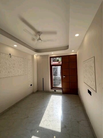 Room in 2 BHK Builder Floor at Chattarpur – for Rent