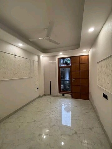 Room in 2 BHK Builder Floor at Chattarpur – for Rent