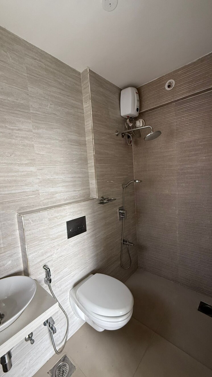 Bathroom, vihang-vermont 2 Bedroom 700 Sq.Ft. Apartment In Ghodbunder Road Thane 9380543