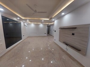 Living Room in 3 BHK Builder Floor at Greater Kailash ii – for Rent