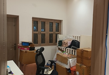 Team Area in 3 BHK Independent House at Sector 31 – for Rent