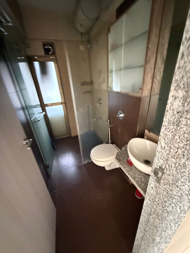 Attached Bathroom, darshan-rico 4 Bedroom 1250 Sq.Ft. Apartment In Lower Parel Mumbai 9380710