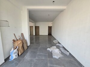 Room in  Office Space at Akota – for Rent