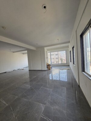 Room in  Office Space at Akota – for Rent