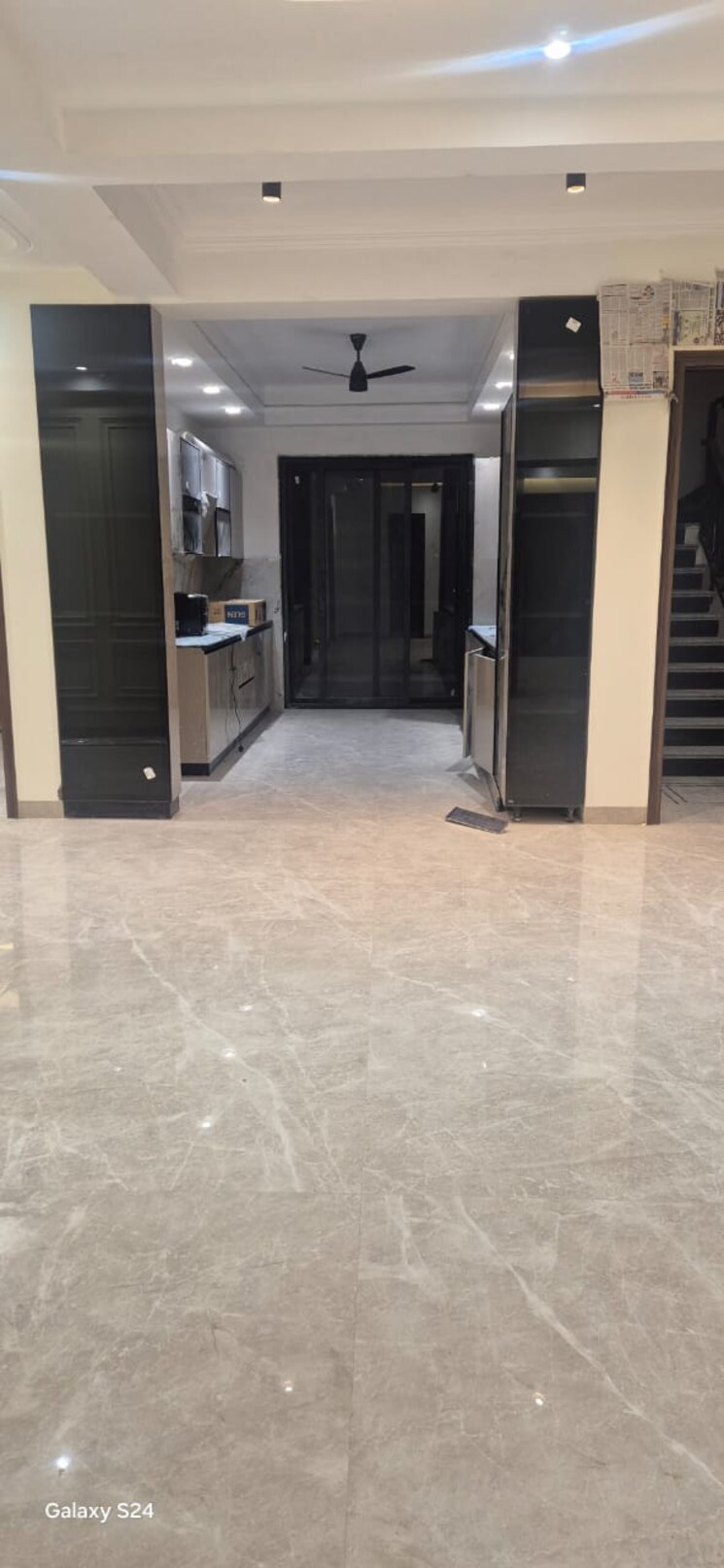 Room, super-mart-1 3 Bedroom 2070 Sq.Ft. Builder Floor In Sector 27 Gurgaon 9380830