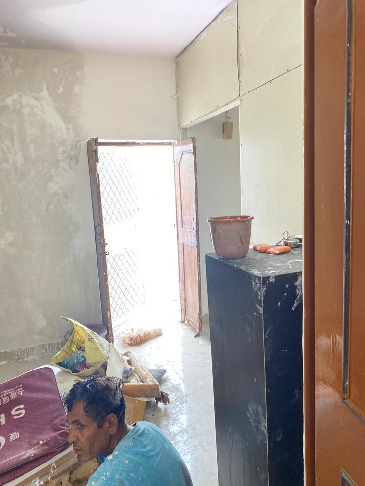 Master Bedroom, mayur vihar 2.5 Bedroom 800 Sq.Ft. Apartment In Mayur Vihar Delhi 9380807