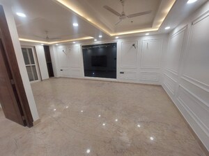 Living Room in 3 BHK Builder Floor at Greater Kailash ii – for Rent