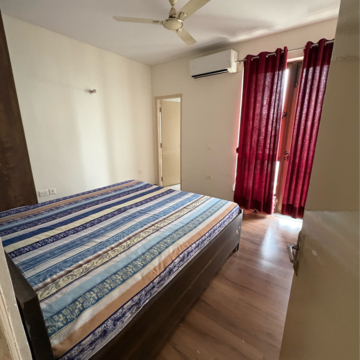 Bedroom in 3 BHK Apartment at Imperia Esfera, Sector 37c – for Rent