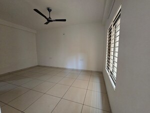 4 BHK Independent House For Rent in New Vip Road