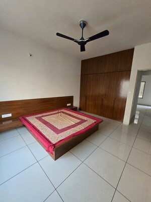 Bedroom in 4 BHK Independent House at New Vip Road – for Rent