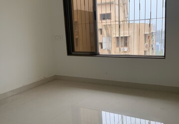 Room in 2 BHK Apartment at Unique Abode, Kastur Park – for Rent