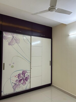 Room in 3 BHK Apartment at Srinis Viviana, Sarjapur Road – for Rent