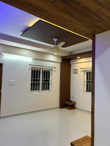 Room in 3 BHK Apartment at Srinis Viviana, Sarjapur Road – for Rent