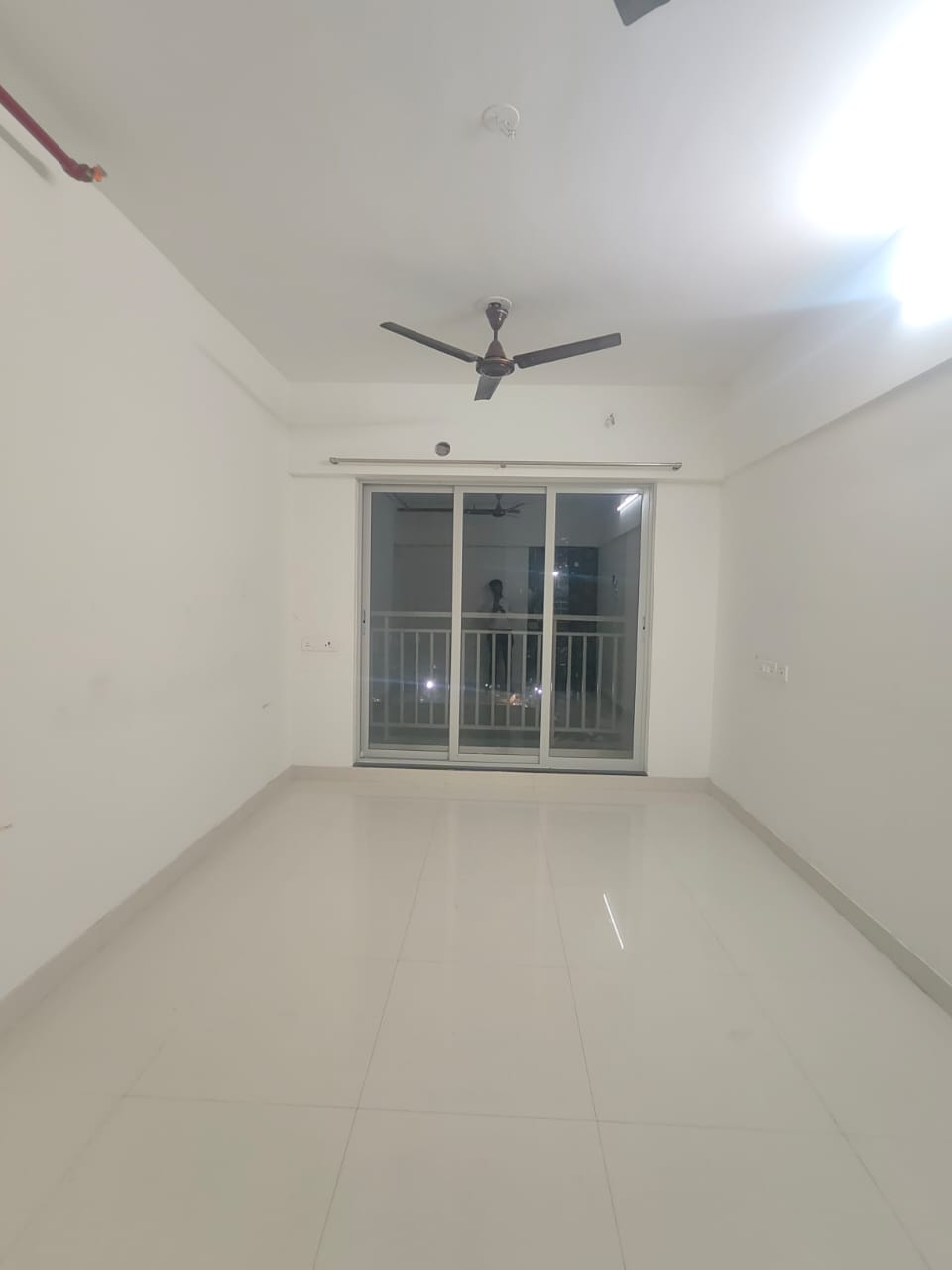 2 BHK Apartment For Rent in Ashar Metro Towers