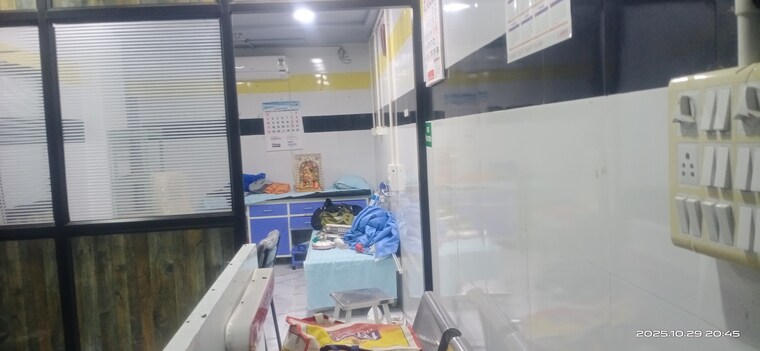 Team Area, diwalipura Commercial Shop 380 Sq.Ft. In Diwalipura Vadodara 9380900