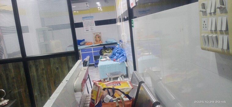 Team Area, diwalipura Commercial Shop 380 Sq.Ft. In Diwalipura Vadodara 9380900