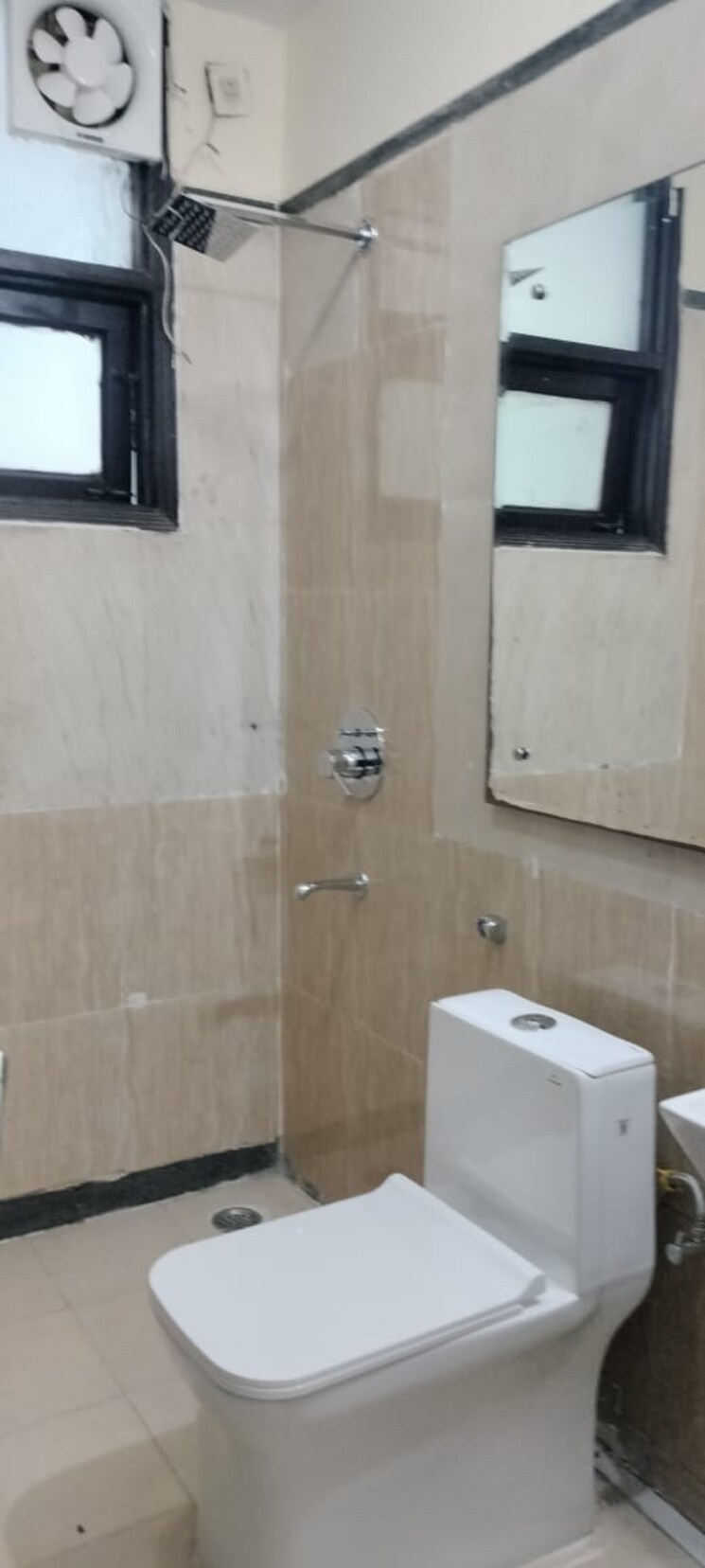 Bathroom, unitech-fresco 3 Bedroom 1877 Sq.Ft. Apartment In Sector 50 Gurgaon 9380902