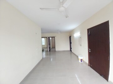Building Lobby in 3 BHK Apartment at Unitech Fresco, Sector 50 – for Rent