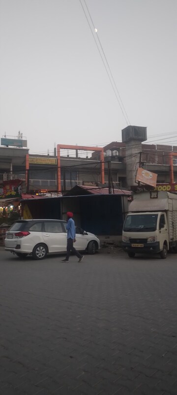 Shop For Rent in Vip Road