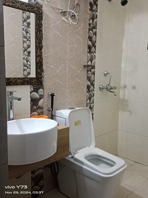 Bathroom in 3 BHK Builder Floor at Unitech South City II, Sector 50 – for Rent