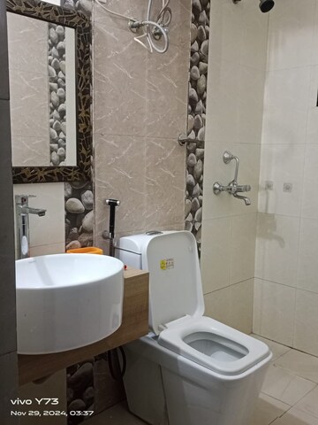 Bathroom in 3 BHK Builder Floor at Unitech South City II, Sector 50 – for Rent