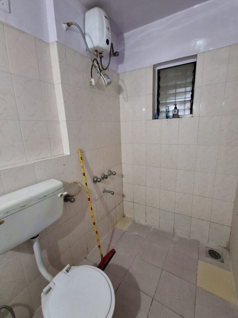Bathroom, gulmohar-royal 2 Bedroom 874 Sq.Ft. Apartment In Viman Nagar Pune 9380920