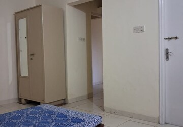 Room in 2 BHK Apartment at Gulmohar Royal, Viman Nagar – for Rent