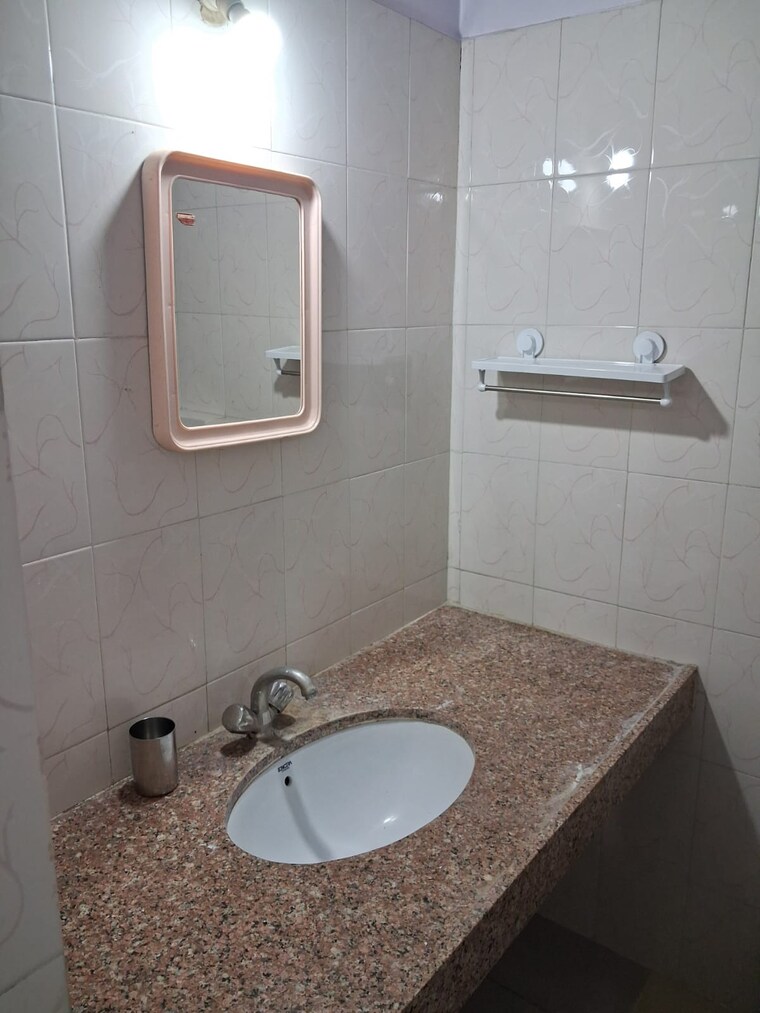Bathroom, gulmohar-royal 2 Bedroom 874 Sq.Ft. Apartment In Viman Nagar Pune 9380920