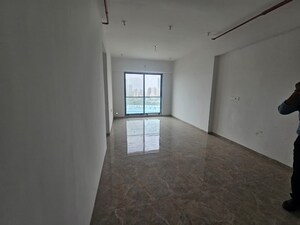 Room in 2 BHK Apartment at Matunga West – for Sale