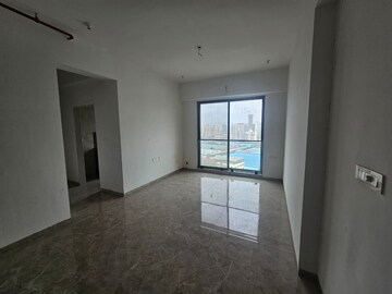 Room in 2 BHK Apartment at Matunga West – for Sale