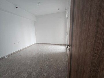 Room in 2 BHK Apartment at Matunga West – for Sale