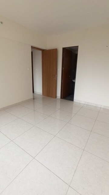 Room in 2 BHK Apartment at Nanded City, Sinhagad Road – for Sale