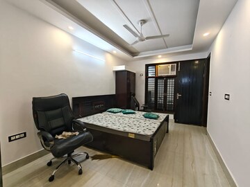 Bedroom in 2 BHK Builder Floor at Malviya Nagar – for Rent