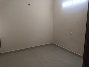 Room in 2 BHK Builder Floor at Ejipura – for Rent