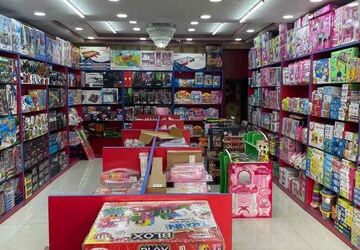 Shop For Sale in Malad East
