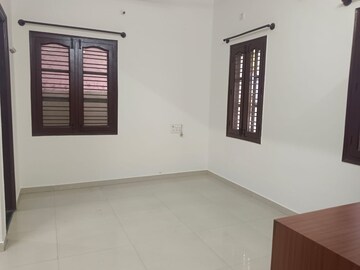 Room in 2 BHK Apartment at Koramangala – for Rent