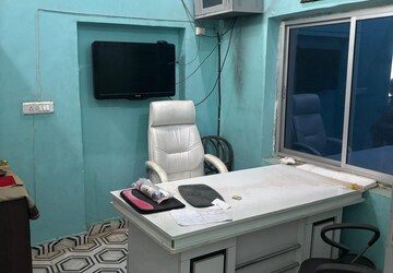 Team Area in  Warehouse at Bijnor Road – for Rent