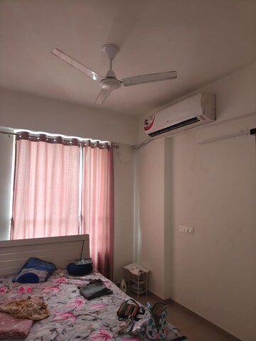 Bedroom in 3 BHK Apartment at Shela – for Rent