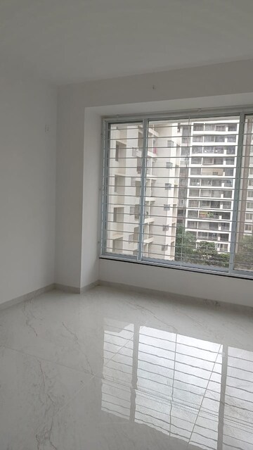 Room in 2 BHK Apartment at Kolte Patil Life Republic, Hinjewadi – for Rent
