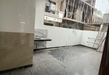 Kitchen in 4 BHK Villa at Sector 35 – for Sale