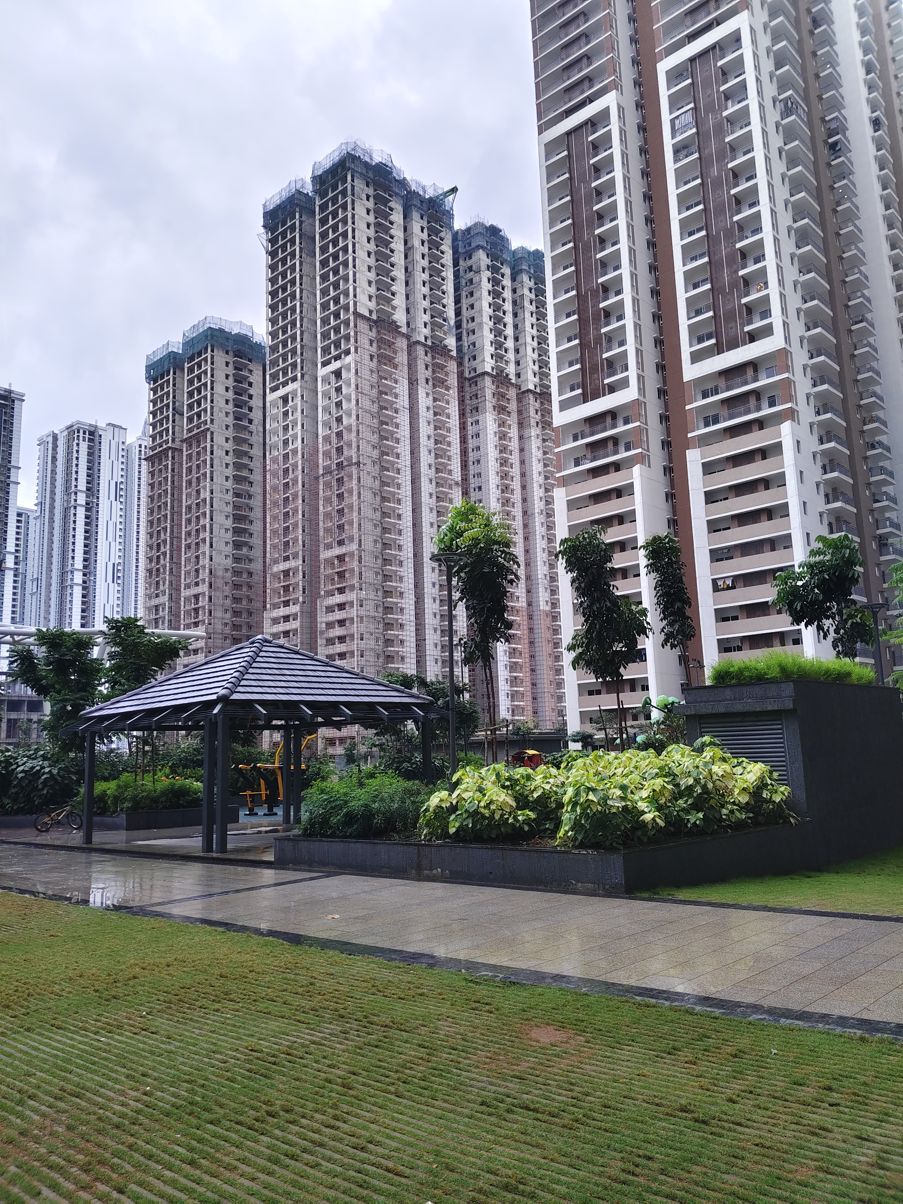 3 BHK + Pooja Room Apartment For Rent in Rajapushpa Eterna