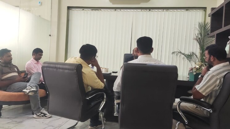 Team Area, alphathum Commercial Office Space 532 Sq.Ft. In Sector 90 Noida 9381027